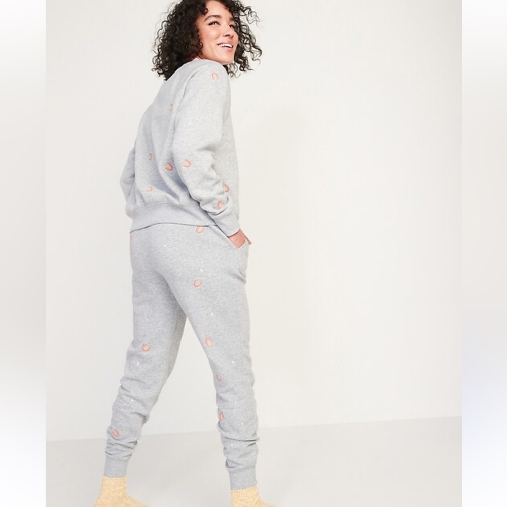 2-Piece Set Joggers (Med) & Sweatshirt (lg) Embroidered Rainbows loungewear